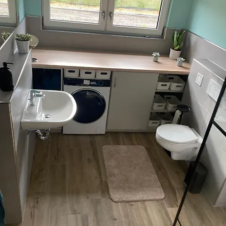 Mit Privatem Pool 別荘 ゾルタウ