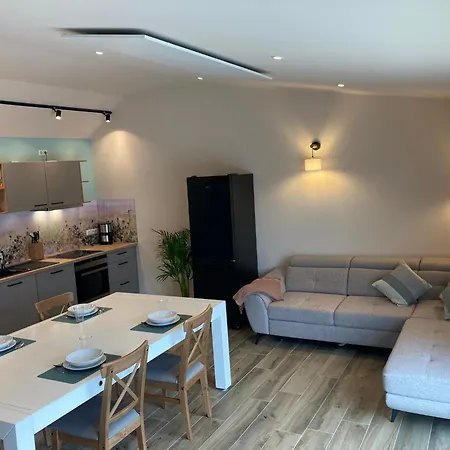 Mit Privatem Pool 別荘 *